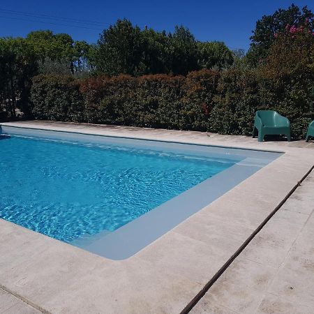 Appartement 2 Pers Avec Acces Piscine Сен-Ремі-де-Прованс Екстер'єр фото