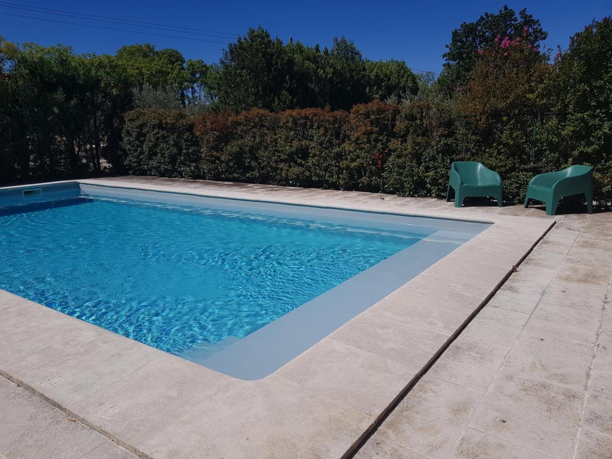 Appartement 2 Pers Avec Acces Piscine Сен-Ремі-де-Прованс Екстер'єр фото